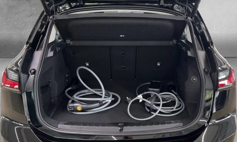 BMW Série 2 Active Tourer 230e xDrive - photo 15