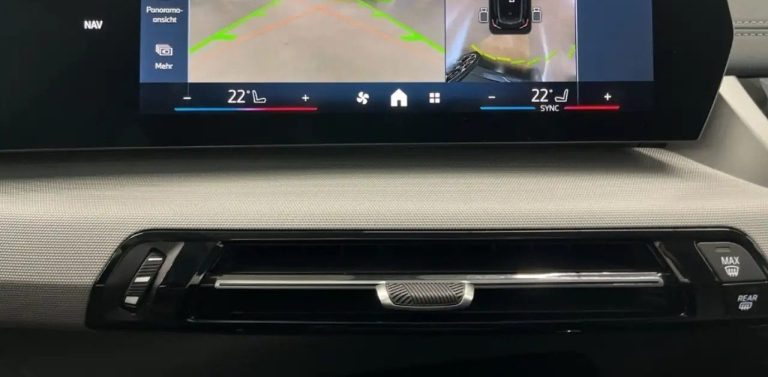 BMW Série 2 Active Tourer 230e xDrive - photo 17