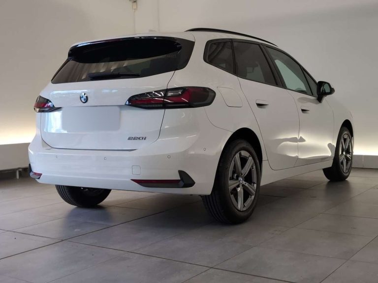 BMW Série 2 Active Tourer 220i - photo 2