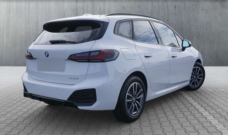 BMW Série 2 Active Tourer 220i M Sport - photo 2