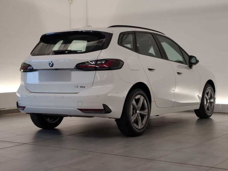 BMW Série 2 Active Tourer 220i Active Tourer - photo 2