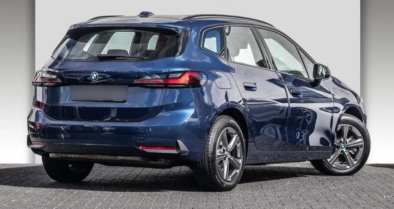 BMW Série 2 Active Tourer 230e xDrive - photo 2