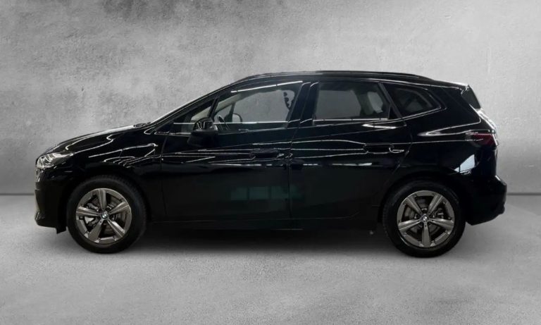 BMW Série 2 Active Tourer 230e xDrive - photo 3
