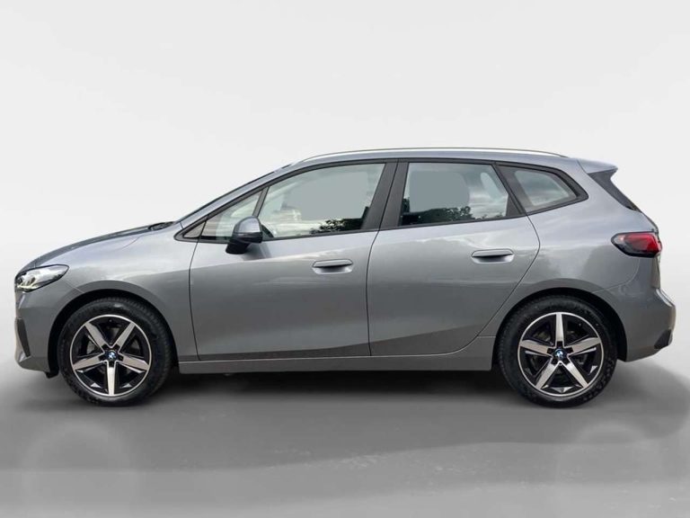 BMW Série 2 Active Tourer 218i - photo 3