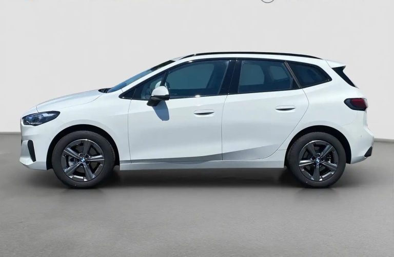 BMW Série 2 Active Tourer 220d Active Tourer - photo 3