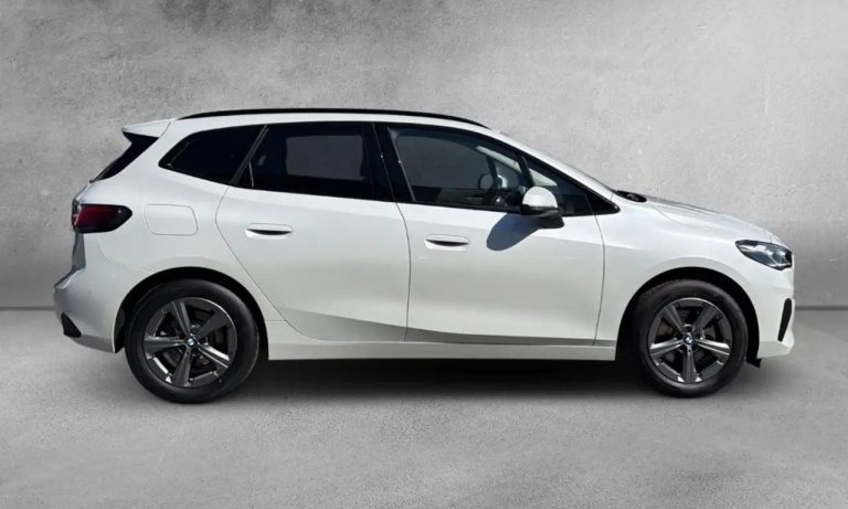 BMW Série 2 Active Tourer 220d Active Tourer - photo 4