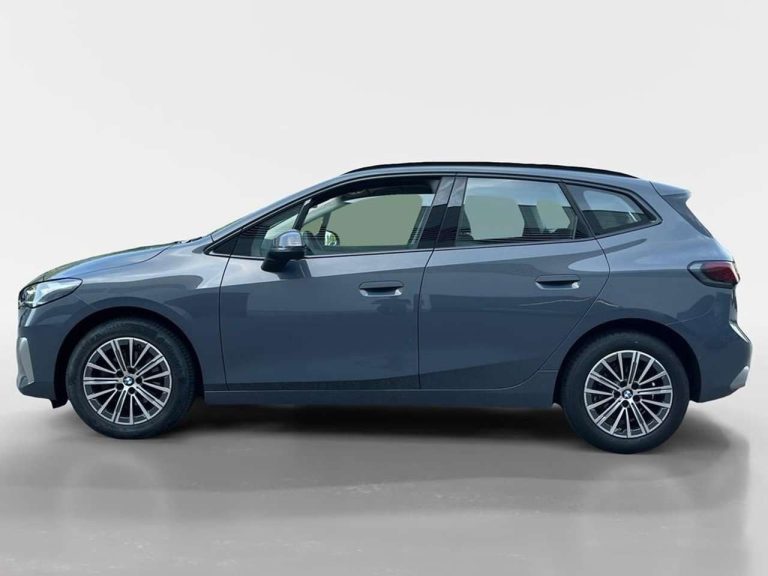 BMW Série 2 Active Tourer 218i Luxury Line - photo 4