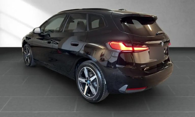 BMW Série 2 Active Tourer 225e xDrive - photo 4