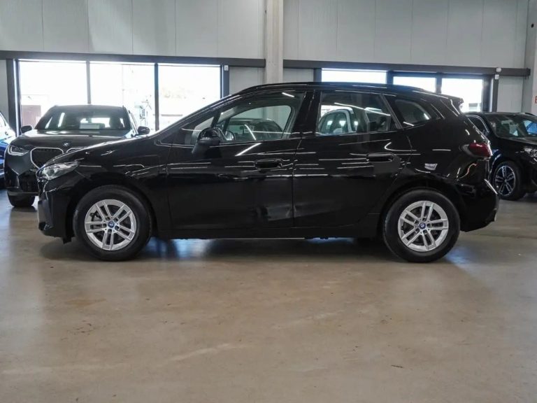 BMW Série 2 Active Tourer 225e xDrive - photo 4