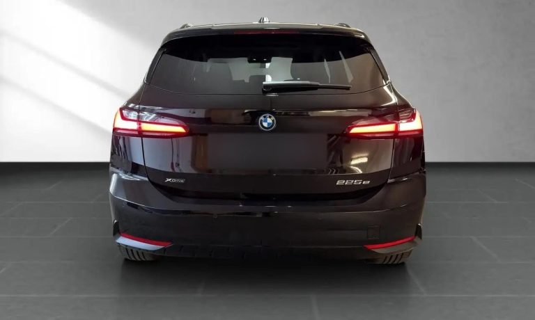 BMW Série 2 Active Tourer 225e xDrive - photo 5