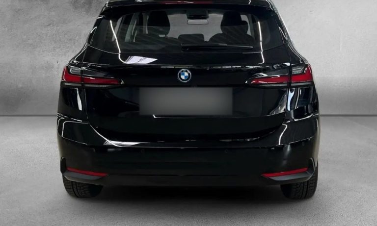 BMW Série 2 Active Tourer 230e xDrive - photo 6