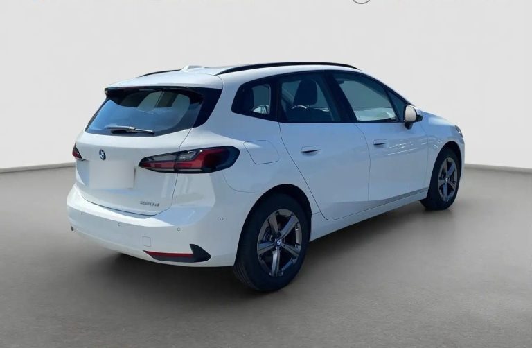 BMW Série 2 Active Tourer 220d Active Tourer - photo 6