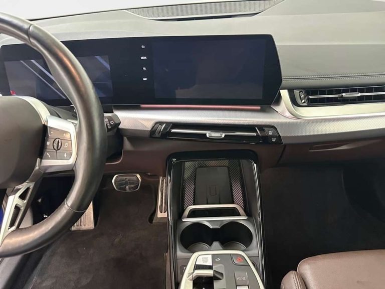 BMW Série 2 Active Tourer 218i M Sport - photo 6