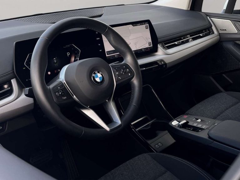 BMW Série 2 Active Tourer 220i - photo 7