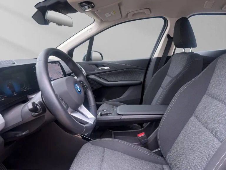 BMW Série 2 Active Tourer 225e xDrive - photo 7