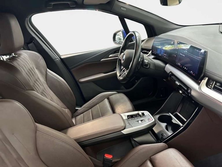 BMW Série 2 Active Tourer 218i M Sport - photo 9