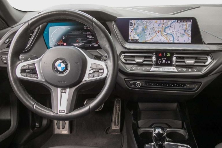 BMW Série 2 Gran Coupé 218i M Sport - photo 11