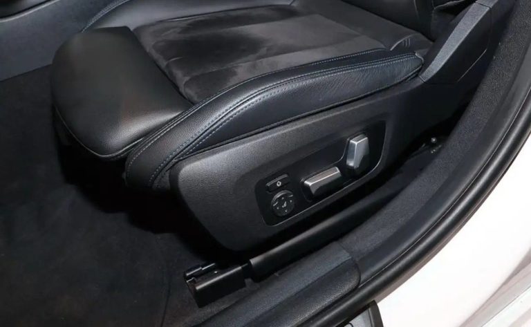 BMW Série 3 330e Touring M Sport - photo 11