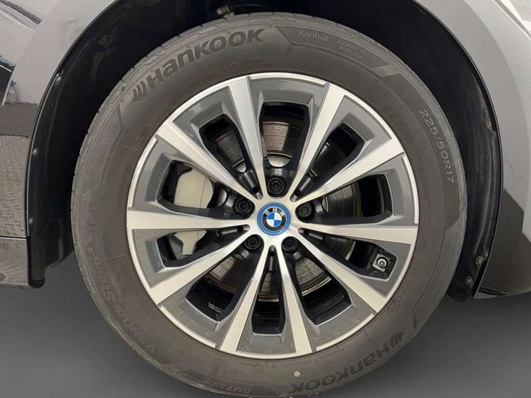 BMW Série 3 330e Touring - photo 12