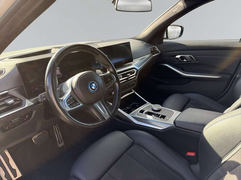 BMW Série 3 320e Touring M Sport - photo 5