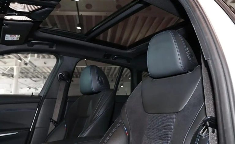 BMW Série 3 330e Touring M Sport - photo 5