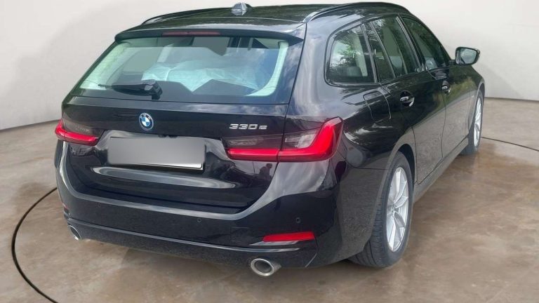 BMW Série 3 330e Touring - photo 7