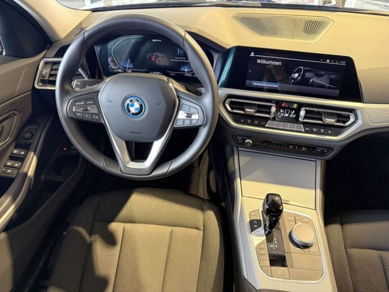 BMW Série 3 320e Touring - photo 7
