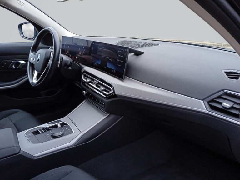 BMW Série 3 320i Touring - photo 10