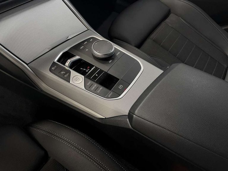 BMW Série 3 318i Touring - photo 10