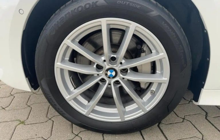 BMW Série 3 330i xDrive Touring - photo 12