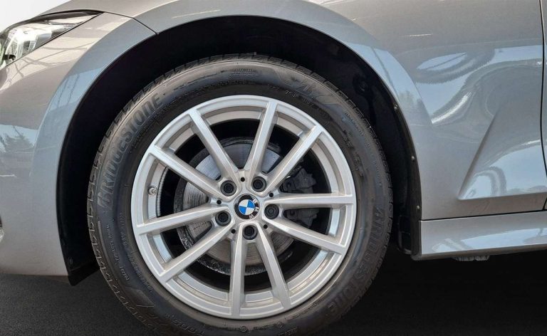 BMW Série 3 318i Touring - photo 15