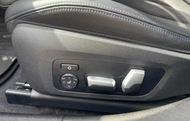 BMW Série 3 320i Touring M Sport - photo 15