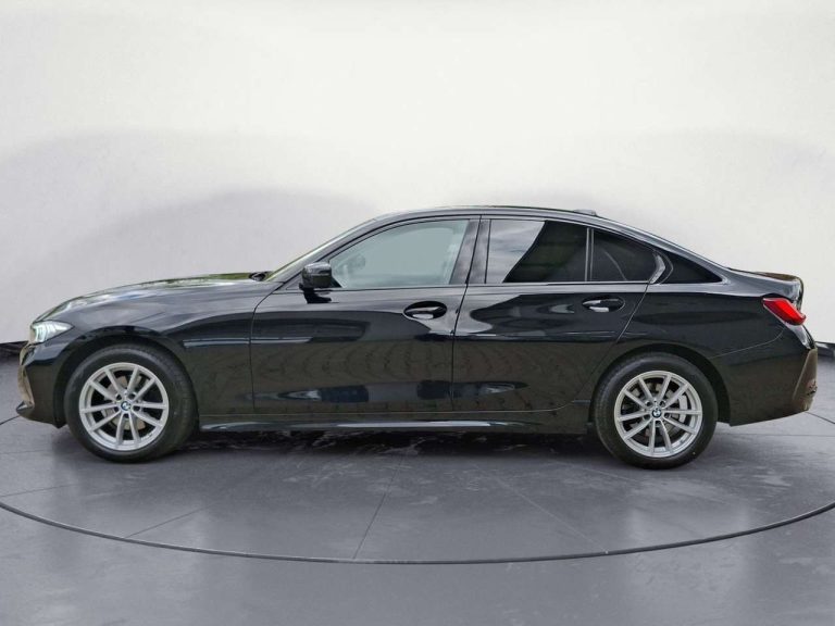 BMW Série 3 320i xDrive Sport Line - photo 3