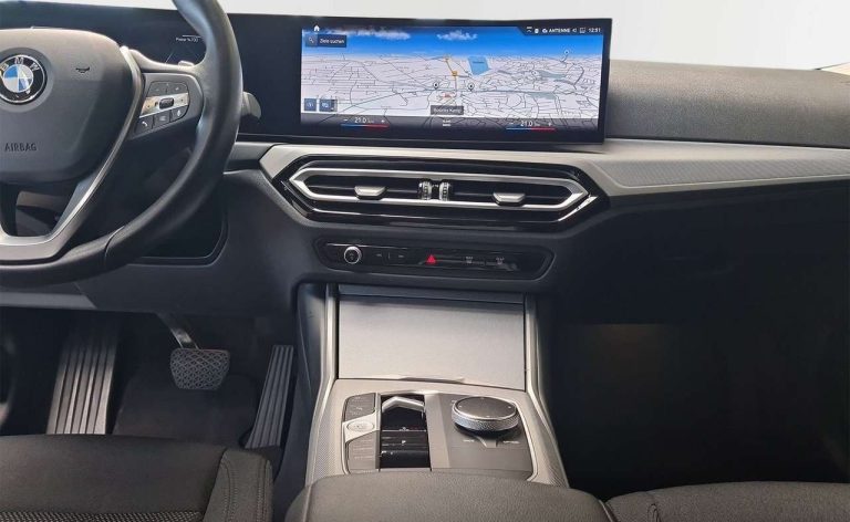 BMW Série 3 318i Touring - photo 7