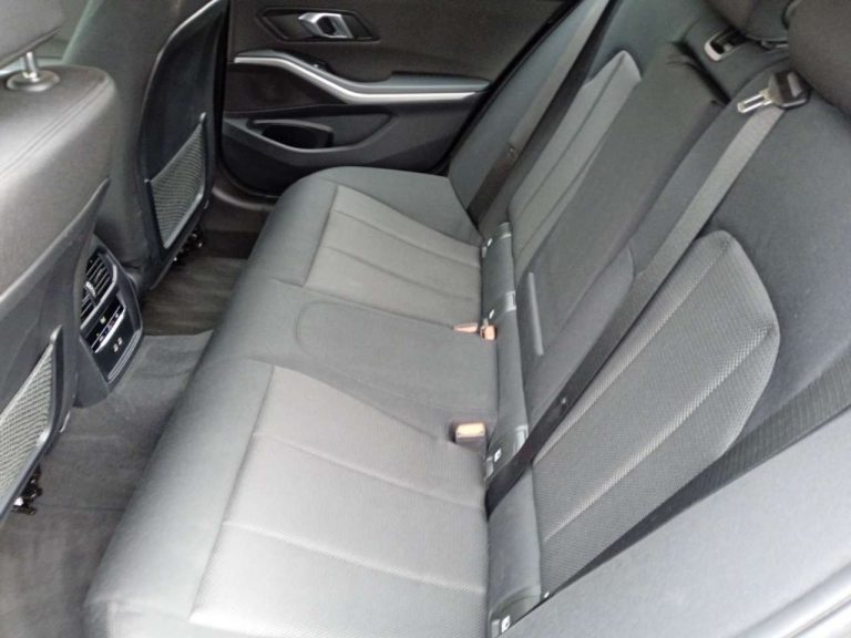 BMW Série 3 320i Touring - photo 7