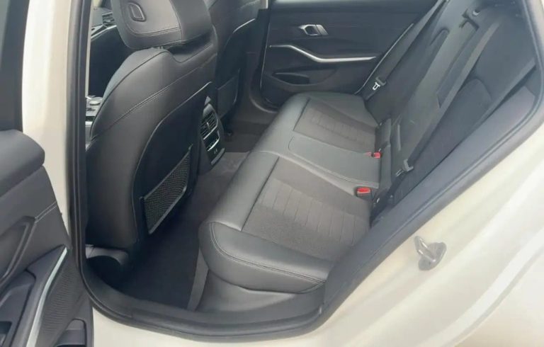 BMW Série 3 330i xDrive Touring - photo 8