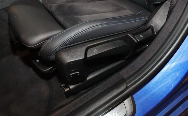 BMW Série 3 320e M Sport - photo 10