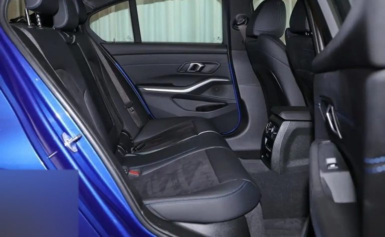 BMW Série 3 320e M Sport - photo 11