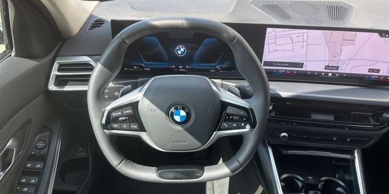 BMW Série 3 318d Berline - photo 4