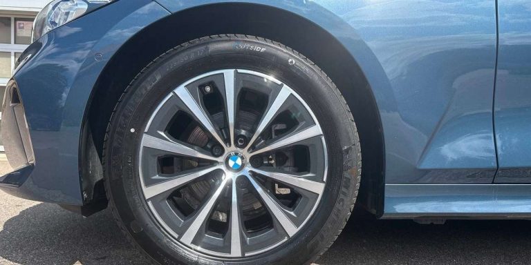 BMW Série 3 318d Berline - photo 11