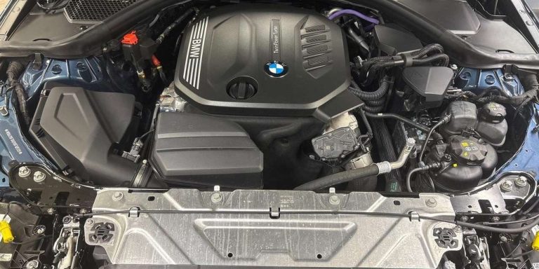 BMW Série 3 318d Berline - photo 12