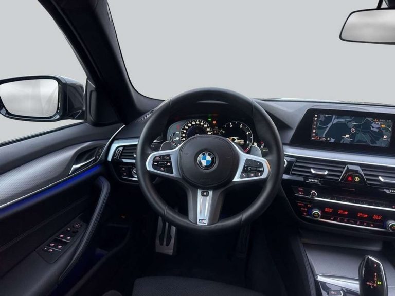 BMW Série 5 520d - photo 8
