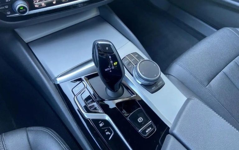 BMW Série 5 530e xDrive Touring - photo 13