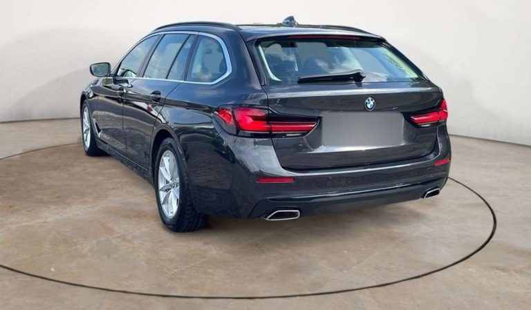 BMW Série 5 520d xDrive Touring - photo 2
