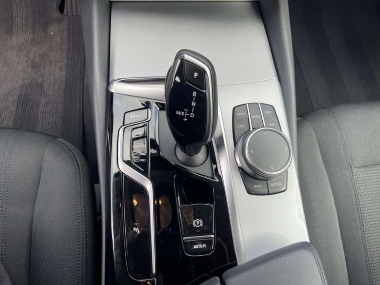 BMW Série 5 520d xDrive Touring - photo 8