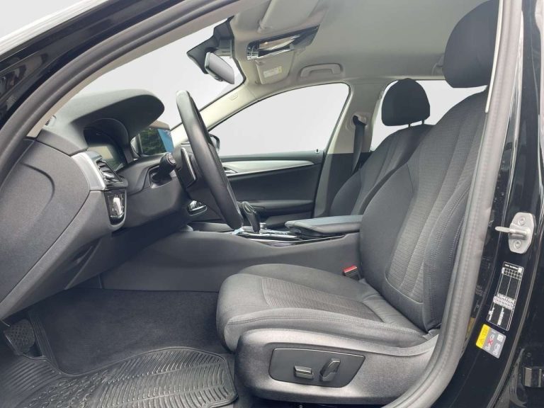 BMW Série 5 530e Touring - photo 10