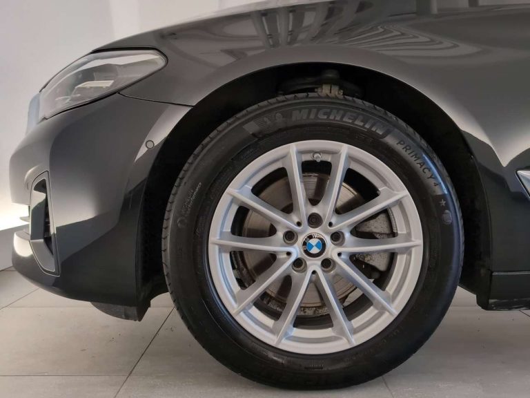 BMW Série 5 520d Touring - photo 10