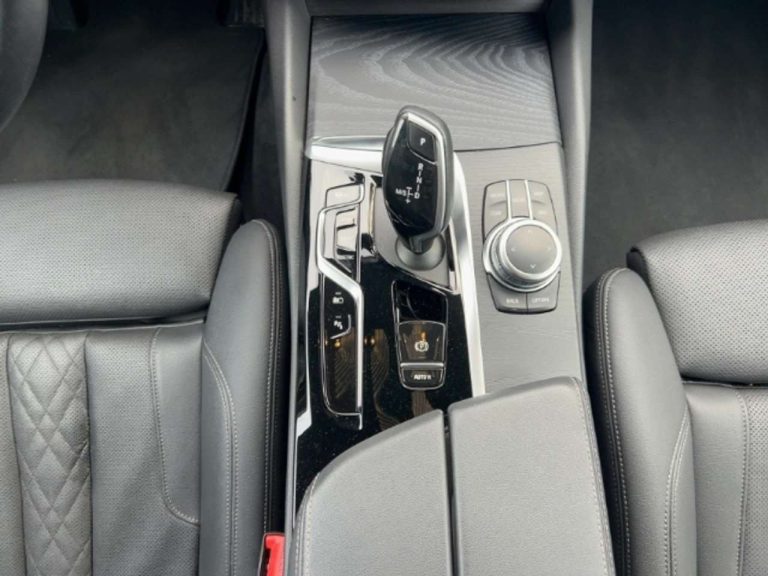 BMW Série 5 520e Touring - photo 10