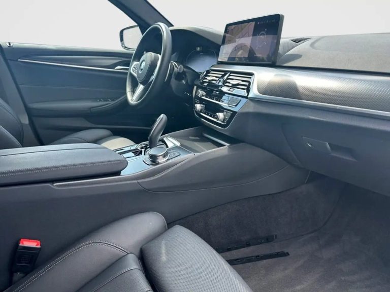 BMW Série 5 530e Touring - photo 16