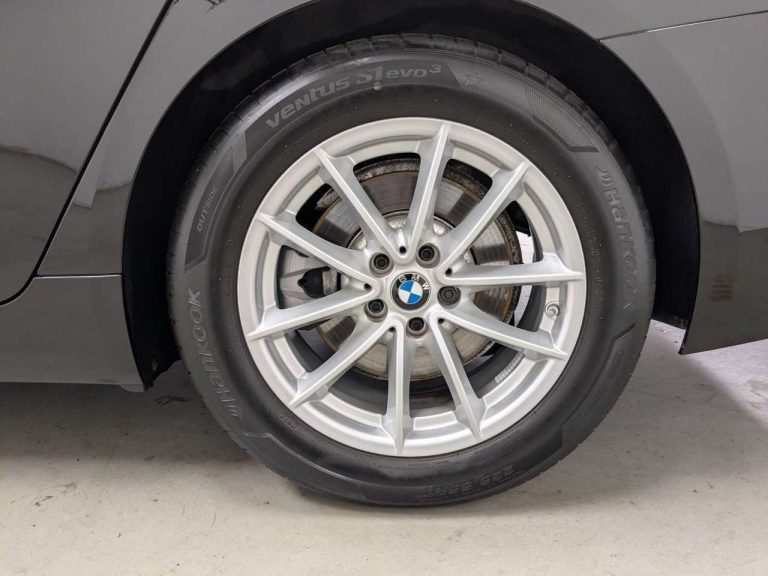 BMW Série 5 520d Touring - photo 5